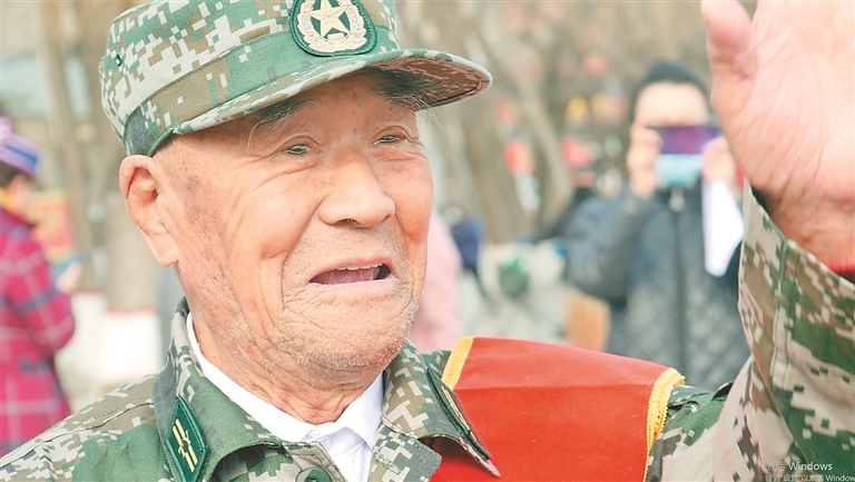 抗美老兵唱志愿军战歌，英雄之歌与时代的回响，抗美老兵唱响志愿军战歌，英雄之歌与时代回响的震撼力量