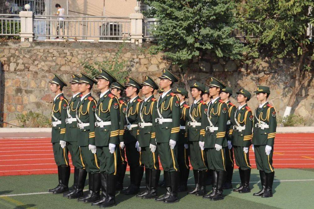 国旗护卫队工作总结报告，国旗护卫队年度工作总结报告，回顾与反思