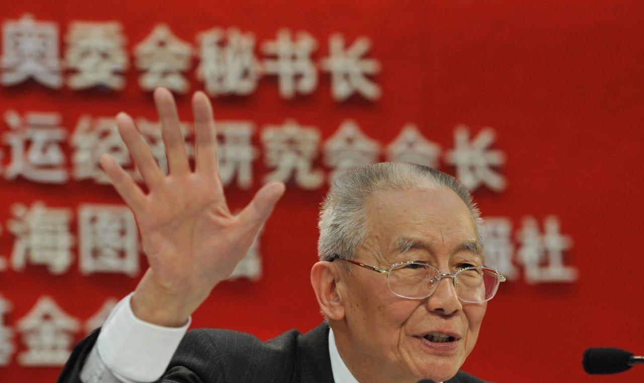魏纪中,体育界的卓越领导者与改革先锋,魏纪中,体育界的领航者与改革先锋