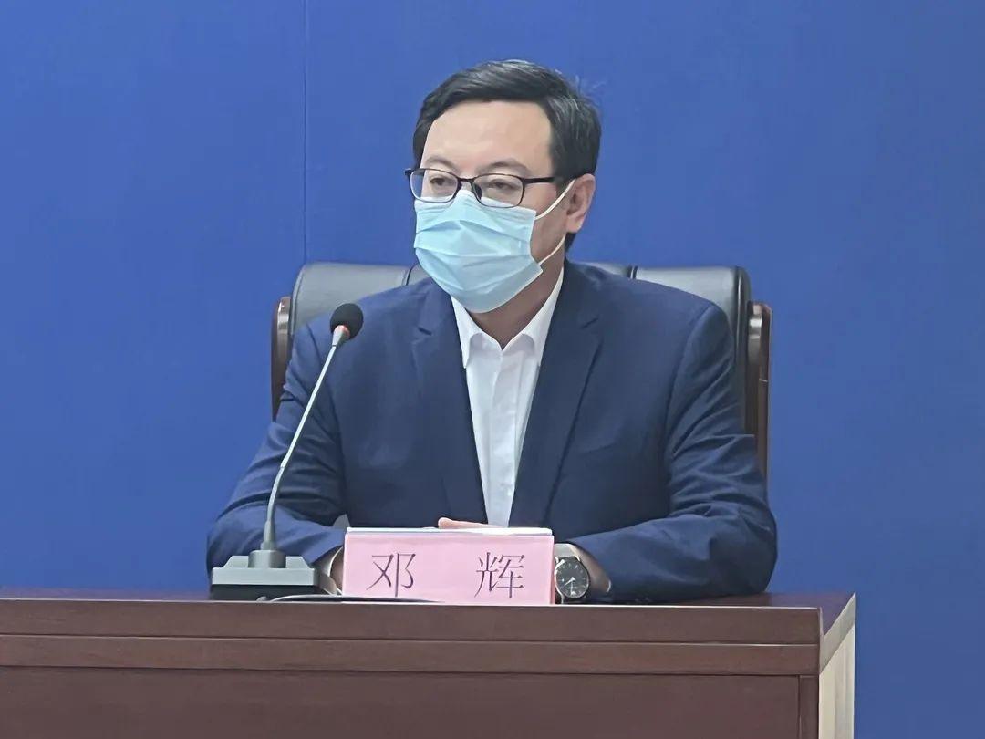新闻发布会实录，揭示背后的故事，新闻发布会背后的故事揭秘，实录全解析