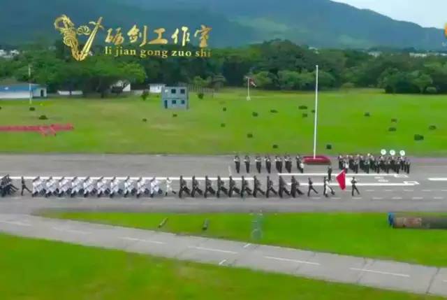 石岗军营风景，历史的印记与现代的风采，石岗军营，历史印记与现代风采的交融