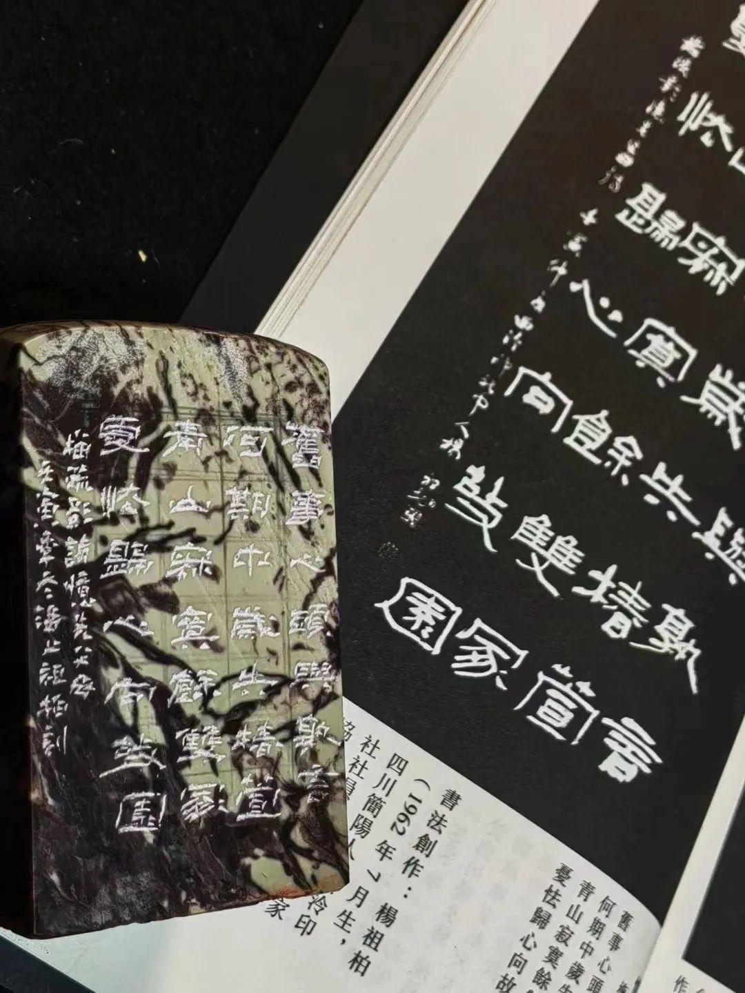 今日头条新闻，韦一书法展现独特魅力，引领时代潮流，韦一书法展现独特魅力，引领时代潮流，今日头条新闻聚焦热议焦点
