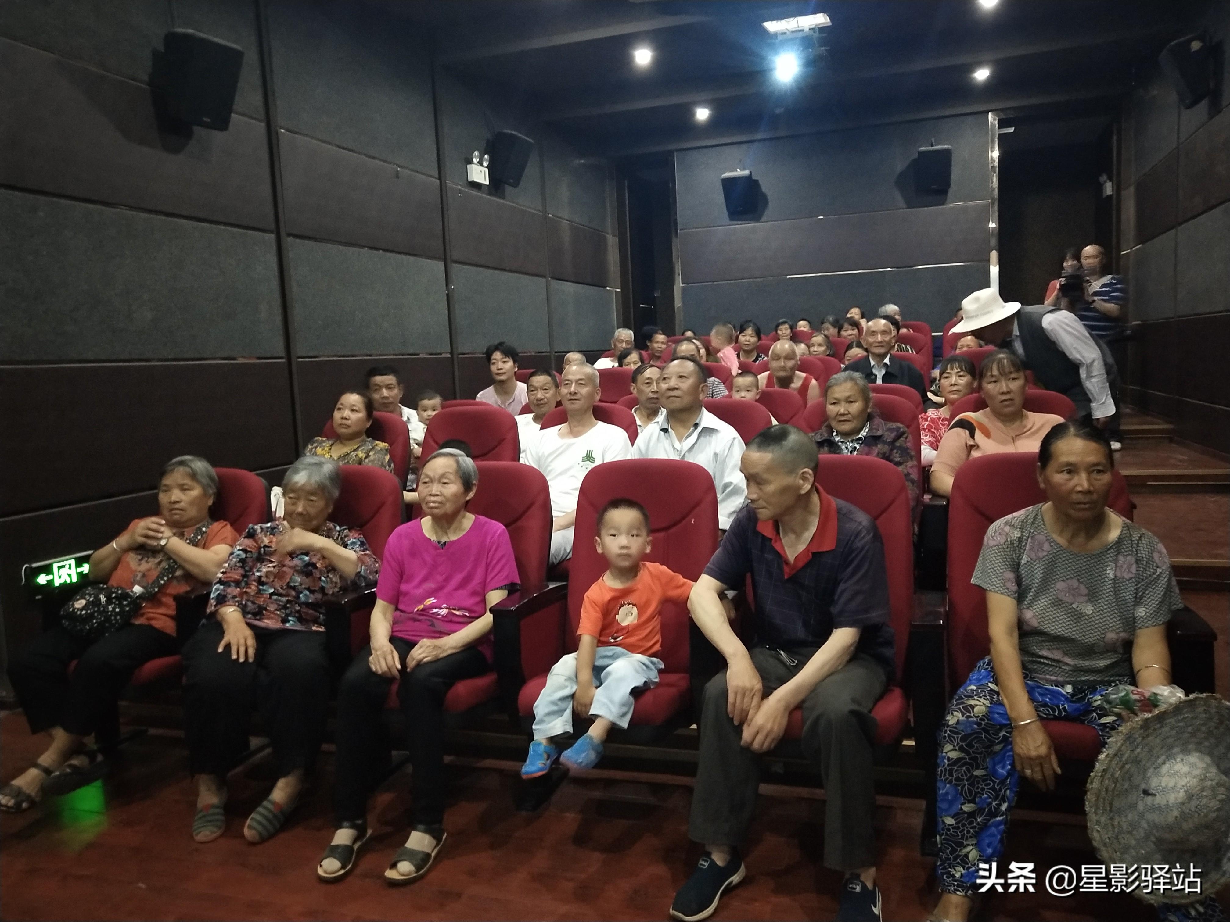正版全年资料免费大全，助力知识共享与自我提升的时代引擎，正版全年资料免费共享，知识提升与时代引擎的助推器