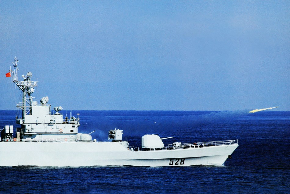 海军703舰，新时代的海上卫士，海军703舰，新时代海上卫士捍卫海洋荣耀