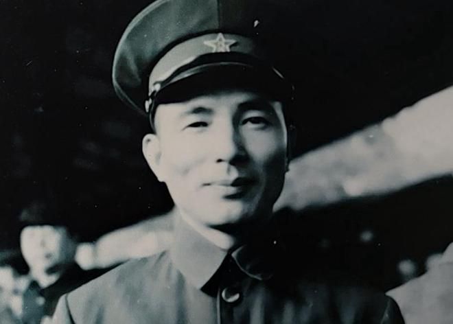 丁晓军将军的伴侣，一位值得尊敬的女性，丁晓军将军的伴侣，一位令人敬佩的女性