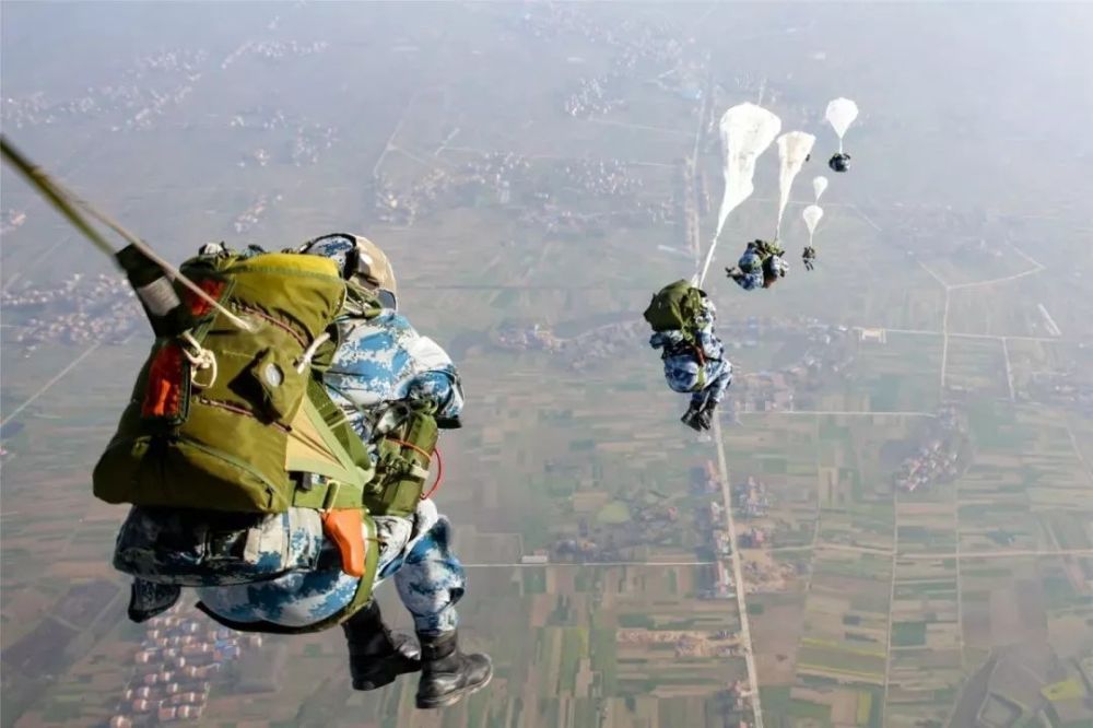 空降兵第十五军，揭秘中国特种兵种的神秘面纱，揭秘中国特种兵种，空降兵第十五军神秘面纱全解析