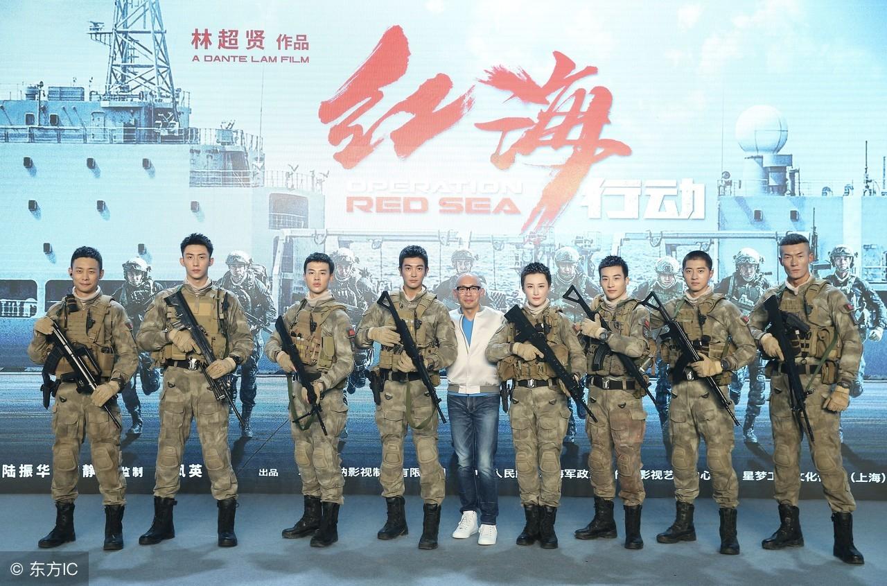 蛟龙突击队与索马里海盗，一场正义与邪恶的较量，蛟龙突击队对决索马里海盗，正义与邪恶的较量