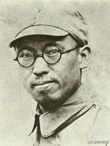 集团军政委权利大吗，职责与权力的探讨，集团军政委的职责与权力探讨，权利之大解析