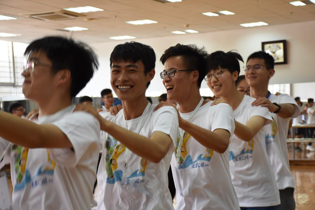 海峡两岸大学新闻，共创未来，携手共进，海峡两岸大学共创未来，携手共进，携手打造两岸教育新篇章