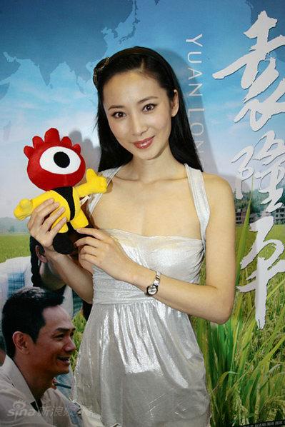 徐筠与她的伴侣张小光,生活中的美好瞬间与照片中的永恒回忆,徐筠与张小光的幸福时光,生活中的美好瞬间与照片中的永恒回忆