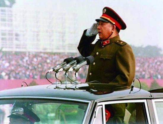 秦基伟将军与阅兵式的荣耀时刻，秦基伟将军阅兵荣耀瞬间