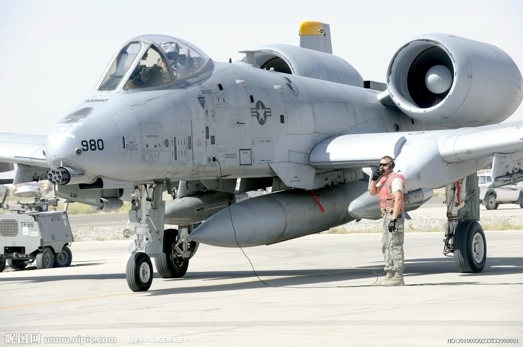 关于A-10攻击机的深入调查分析，A-10攻击机的深度剖析与调查
