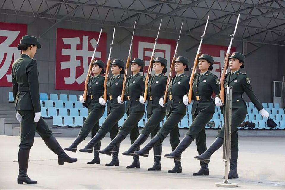 中国人民解放军仪仗队壁纸，荣耀的象征与精神的体现，中国人民解放军仪仗队壁纸，荣耀与精神的象征