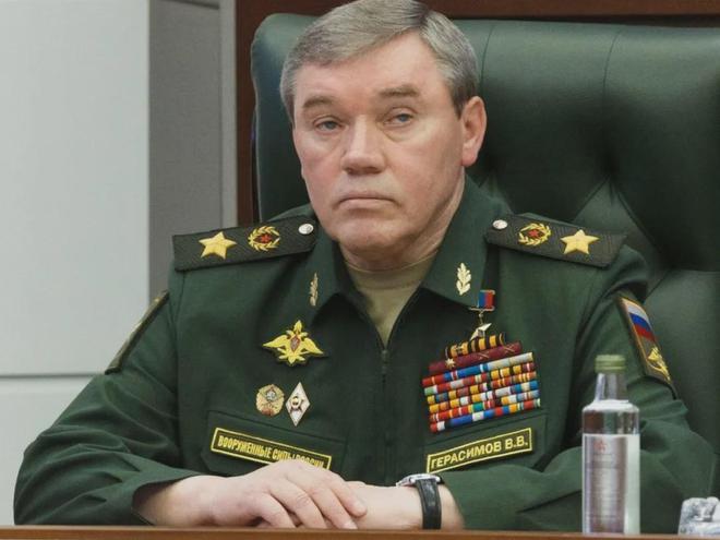 格拉西莫夫，俄军总参谋长的战略洞察与领导魅力，格拉西莫夫，俄军总参谋长的战略洞察与卓越领导力