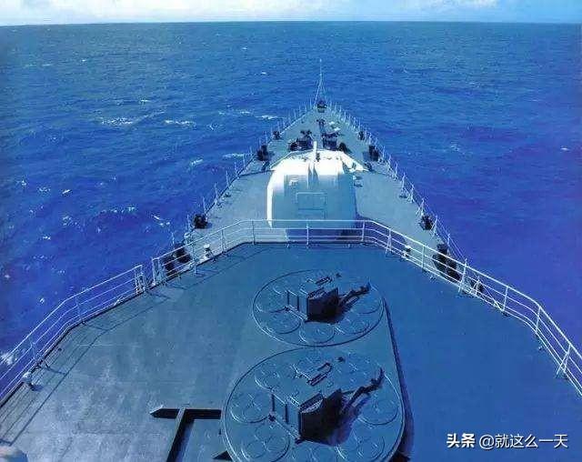 探索中国海军力量的重要一环，051C型驱逐舰115舰，揭秘中国海军力量的关键一环，传奇的051C型驱逐舰115舰之旅