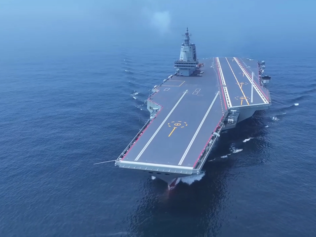 浙江号航母，中国海军新时代的里程碑，浙江号航母，中国海军新时代的里程碑标志