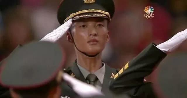 擎旗手风采，揭秘2009年阅兵中的英雄人物——擎旗手是谁？，揭秘阅兵擎旗手风采，揭秘2009年阅兵中的英雄人物——擎旗手揭秘与传奇故事
