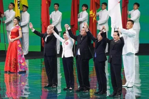 澳门正版免费资源展望，未来的机遇与挑战（2025年），澳门正版免费资源展望，未来机遇与挑战（展望至2025年）