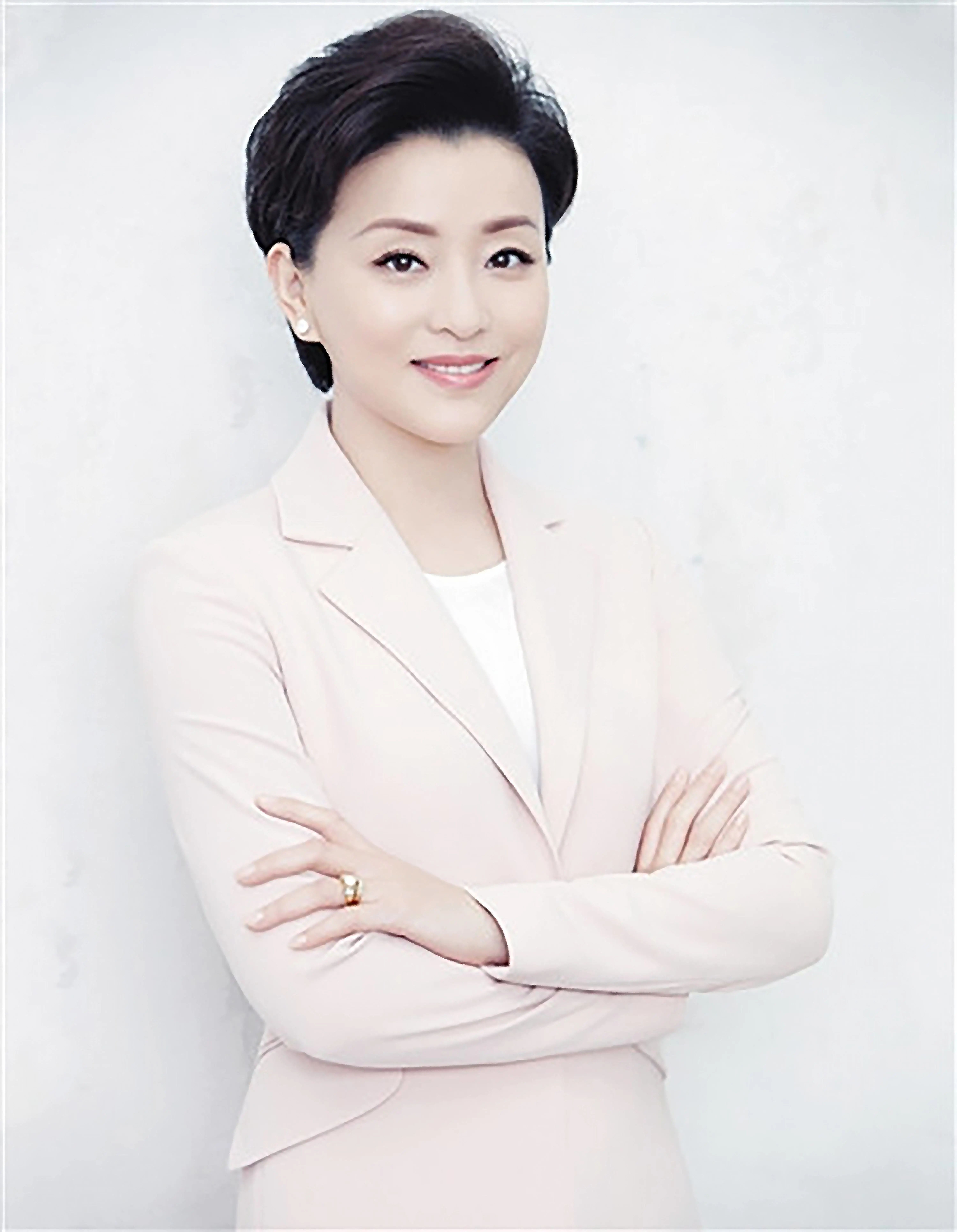 军事新闻主持人王月,声音与视野的交融,军事新闻主持人王月,声音与世界的交汇点