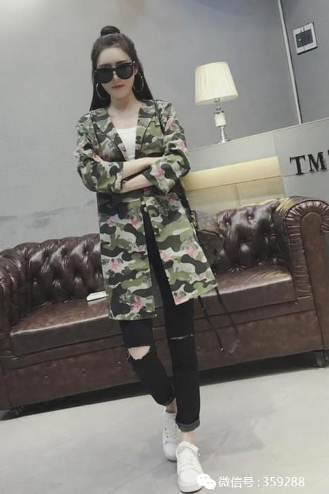 星空迷彩立领与翻领设计,时尚与实用的完美结合,星空迷彩立领与翻领设计,时尚与实用完美交融