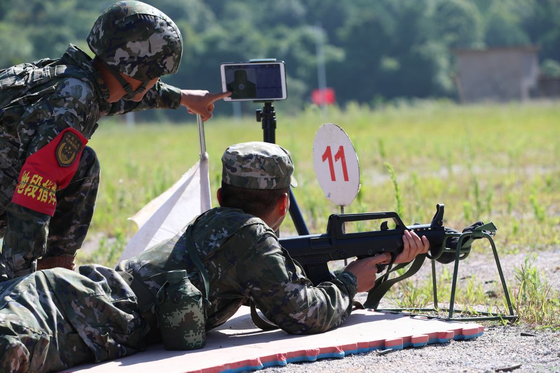 武警打靶,锤炼精兵强将的实战化训练,武警实战化训练,锤炼精兵强将的打靶行动