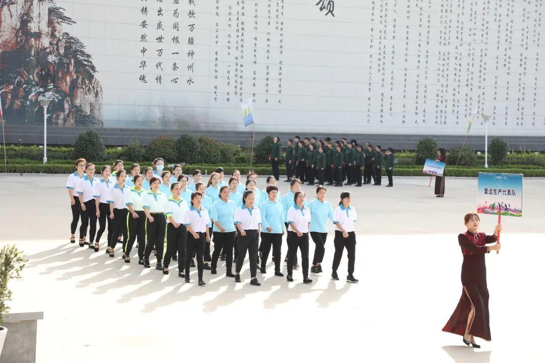 三军仪仗队中的山东小伙，荣耀与担当，山东小伙在三军仪仗队中的荣耀与担当