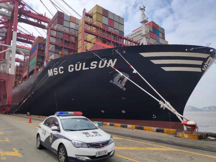 全球最大集装箱船，探索海洋运输新时代的巨擘，全球最大集装箱船，引领海洋运输新时代的巨擘