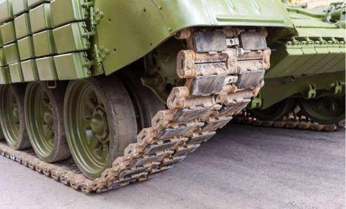 探究99式主战坦克的履带宽度，揭秘99式主战坦克履带宽度之谜