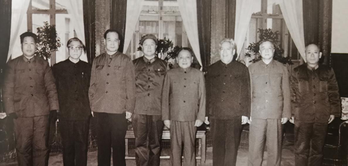 中国各大军区司令员概览，中国各大军区司令员全面概览