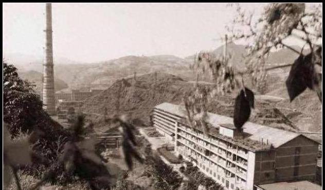 核潜艇基地，探寻中国海军力量的神秘之地，核潜艇基地揭秘，中国海军力量的神秘之源