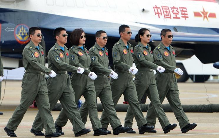 歼-15飞行表演视频,展现中国空军力量的壮丽画卷,歼-15飞行表演视频,中国空军力量的壮丽展示