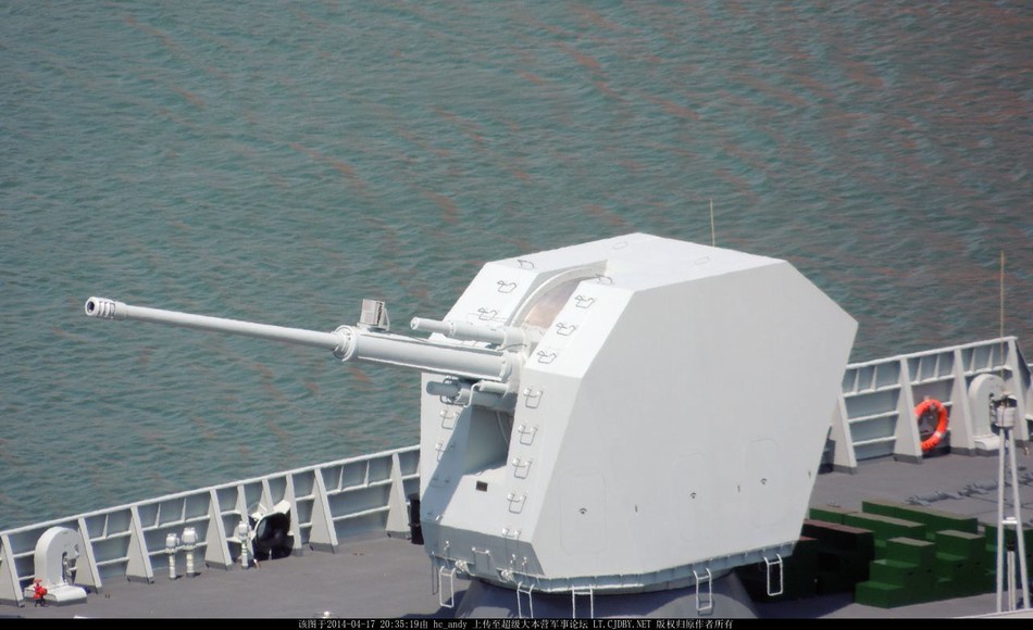 揭秘中国海军的利器，052D驱逐舰舰炮系统，揭秘中国海军利器，052D驱逐舰的舰炮系统解析