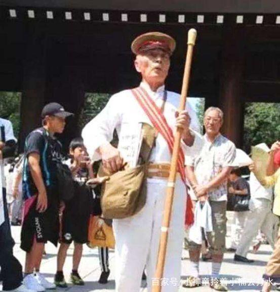 日本老兵对新兵的行为，历史反思与现代启示，日本老兵与新兵行为对比，历史反思与当代启示