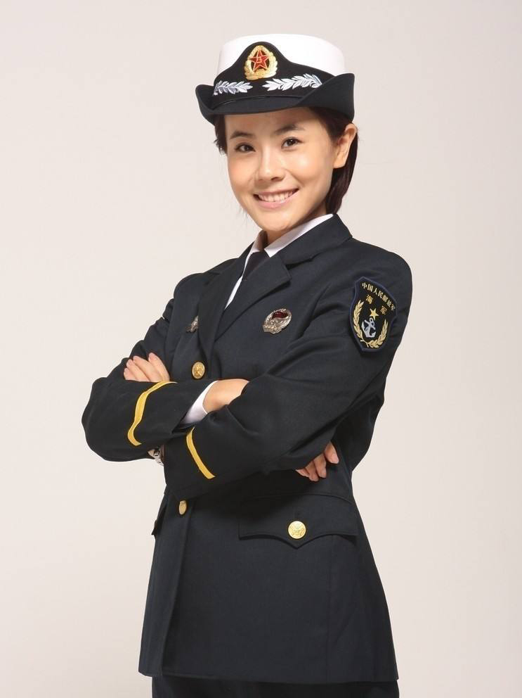 中国女兵军装常服照片的魅力与力量，中国女兵军装常服照片的魅力与力量展示