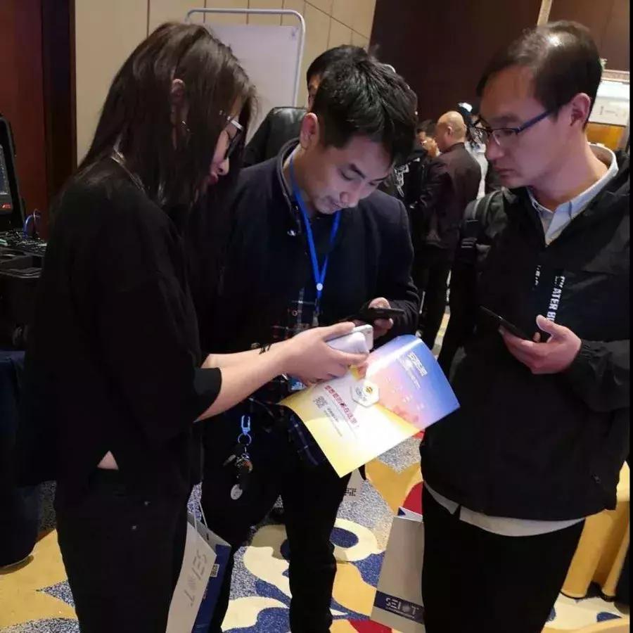 每日一分钟新闻播报——快速了解天下大事，每日一分钟新闻播报，快速掌握天下时事动态