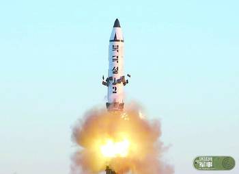 中国成功拦截弹道导弹,技术突破与国际影响,中国成功拦截弹道导弹,技术突破引发国际影响震动