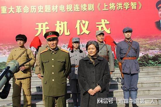 后勤部部长与军衔,职责与荣誉的象征,后勤部部长的职责、军衔与荣誉象征,深度解析后勤力量核心角色