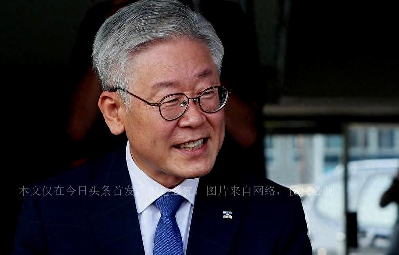 文在寅访问中国，萨德议题引发深度探讨，萨德议题热议之际，文在寅访华深度探讨安全合作