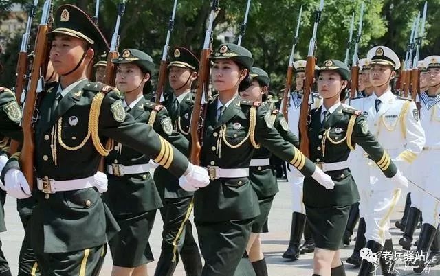 中国女兵最漂亮的照片——吴俊瑶的2019瞬间,中国女兵吴俊瑶的绝美瞬间,2019年照片集锦