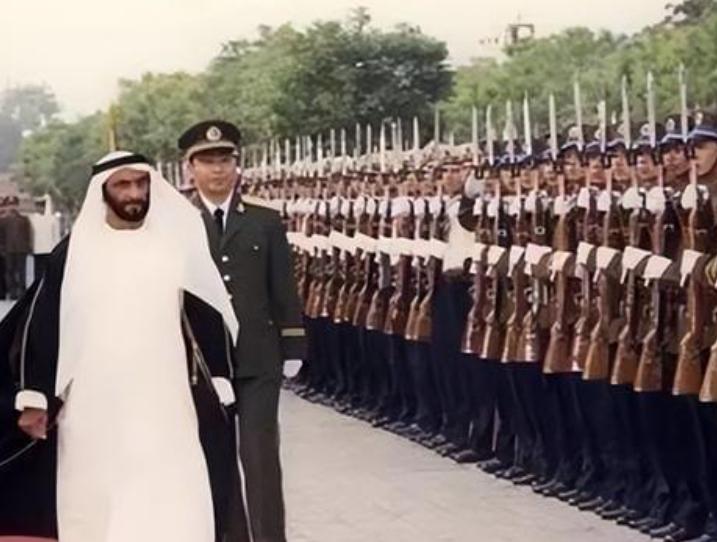 巴沙尔检阅三军仪仗队视频，展现领导力与军威的壮丽瞬间，巴沙尔检阅三军仪仗队，领导力与军威的壮丽瞬间视频揭秘