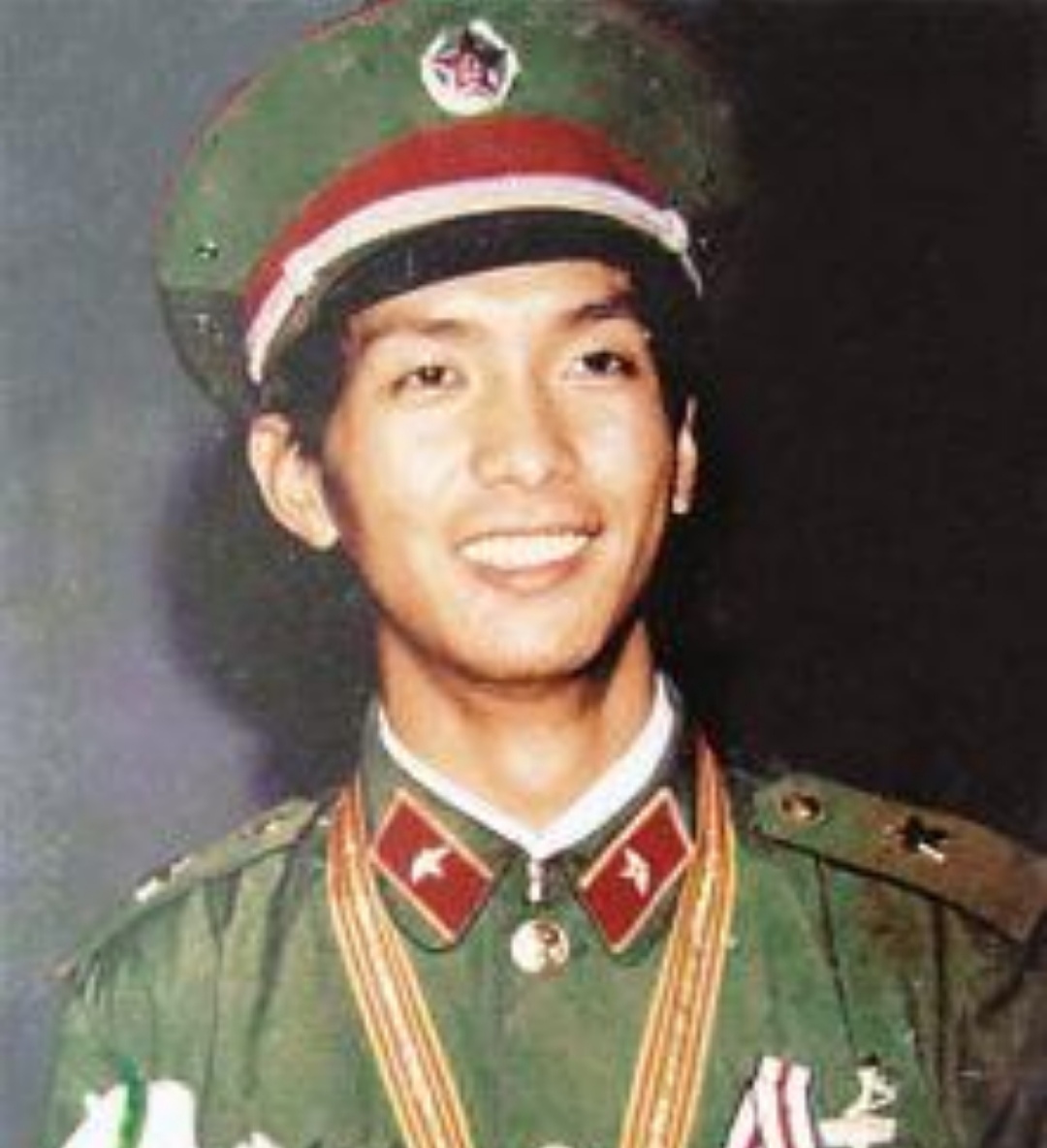 独臂将军丁小军，一位传奇将领的非凡人生，独臂将军丁小军，传奇将领的非凡人生之旅