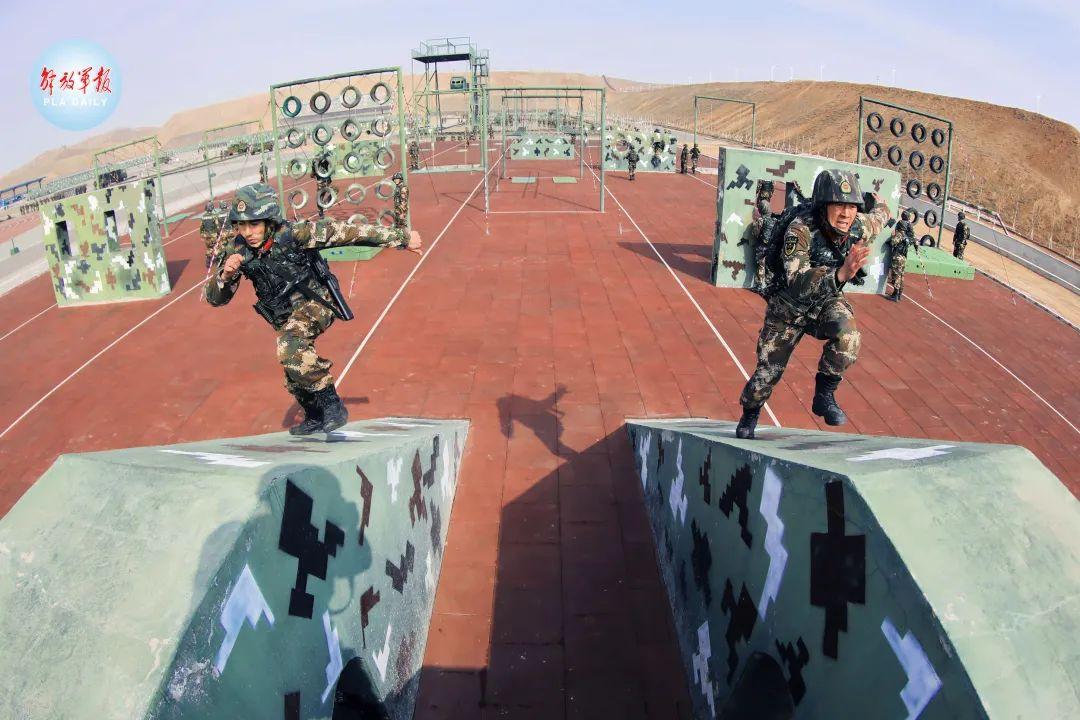 中国特种部队征兵宣传片,热血青年的荣耀战场,中国特种部队征兵宣传片,热血青年的荣耀战场,挑战与荣耀的战场