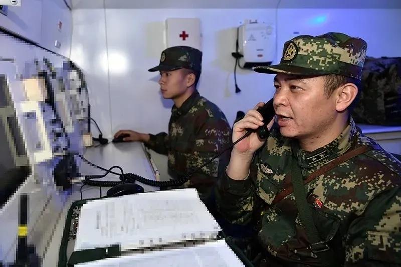 中国特种部队征兵宣传片,热血青年的荣耀战场,中国特种部队征兵宣传片,热血青年的荣耀战场,挑战与荣耀的战场