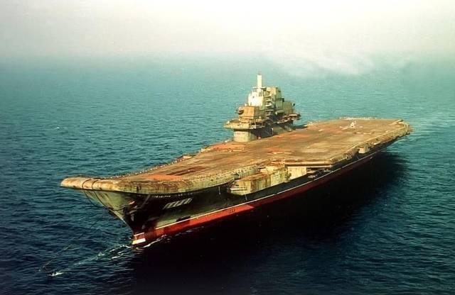 瓦良格号舰娘,历史的传承与现代的光辉,瓦良格号舰娘,历史传承与现代荣耀的闪耀