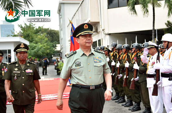 黄国显，一位卓越领导者的传奇人生，黄国显，卓越领导者的传奇人生之路