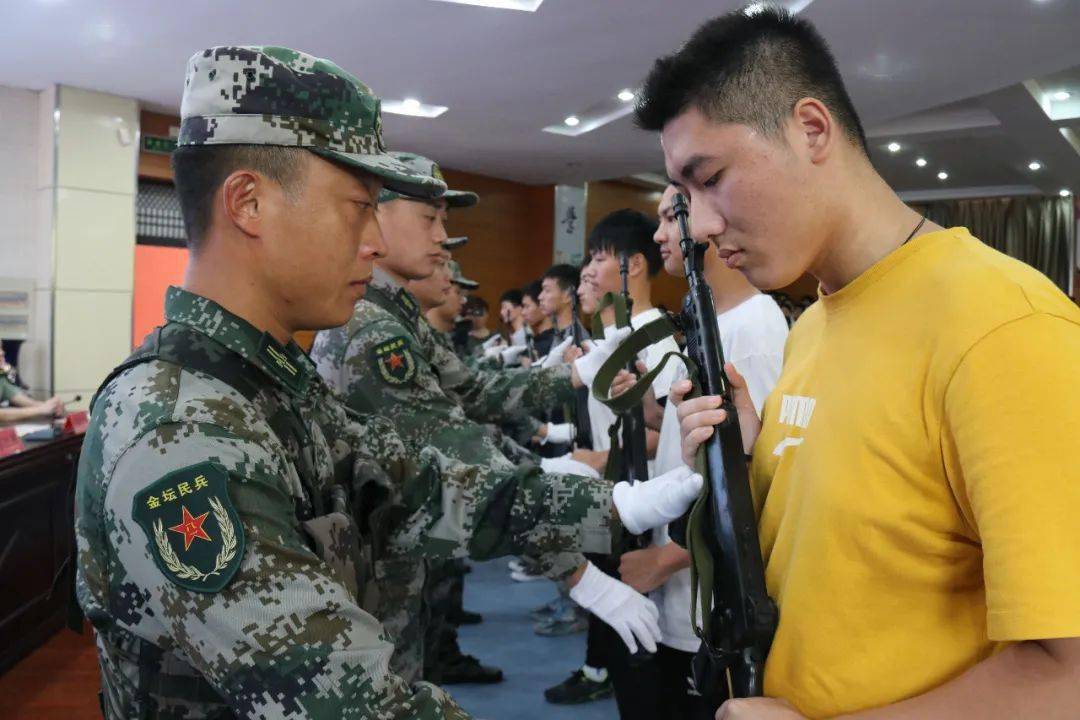 江苏征兵宣传片,热血青年的荣耀征程,江苏征兵宣传片,热血青年的荣耀征程启航时刻