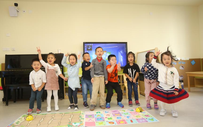 当地相关部门终于做出回应,积极行动,共建和谐社区,共建和谐社区,当地部门积极行动,回应关切,共创美好未来