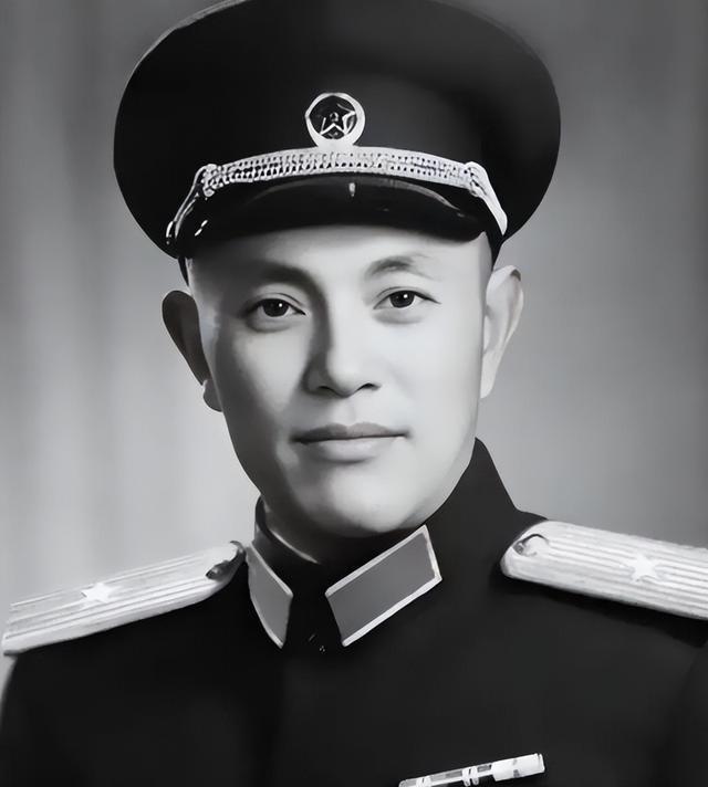十三集团军历任军长，历史沿革与杰出将领的传奇故事，十三集团军历任军长传奇，历史沿革与杰出将领故事