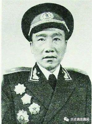 段苏权不满军衔后果,深度分析与理解,段苏权对军衔不满的背后,深度分析与理解