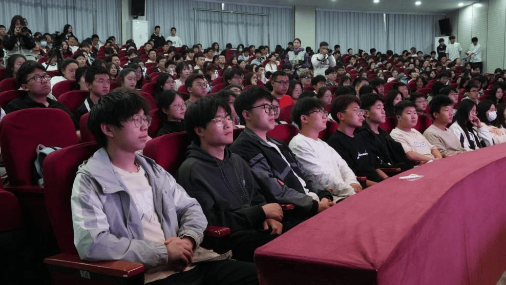 陆军副司令员邓志平父亲，一位军人背后的英雄故事，陆军副司令员邓志平父亲，军人背后的英雄传奇